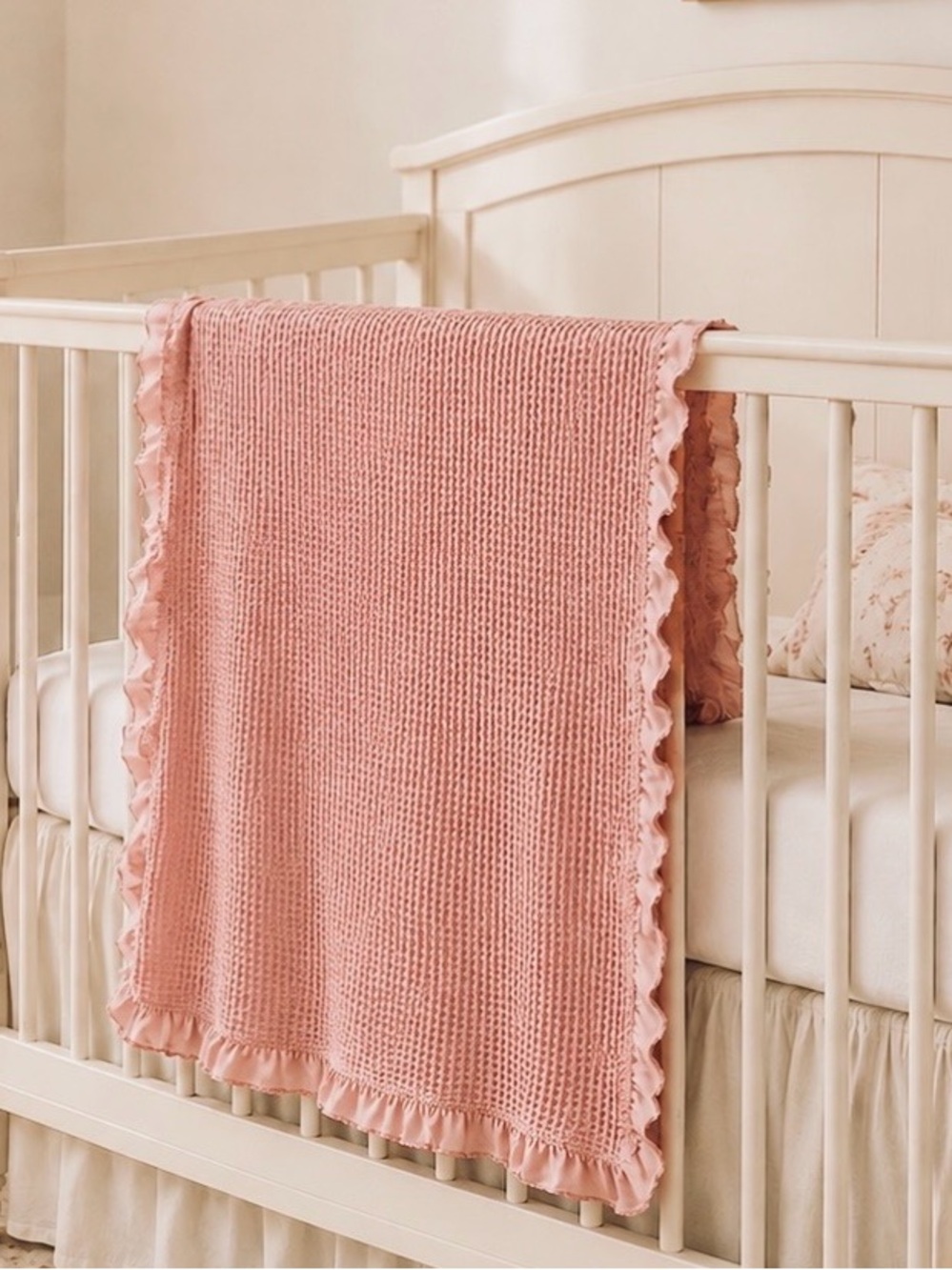Forsythia Ridge Pink Waffle Weave Knit Throw. 50”X60”. Dusty Rose | Blanket